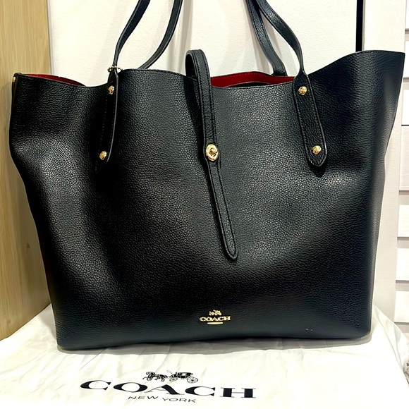 Coach Handbags - Coach Black Leather tote